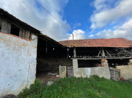 Te renoveren woning in Casais dos Ledos, Batalha