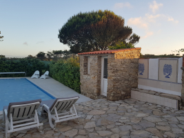 Compleet gerenoveerde authentieke hoeve, Serra do Bouro