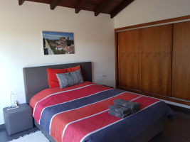 Compleet gerenoveerde authentieke hoeve, Serra do Bouro