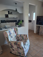 Open keuken van het appartement me AL-verhuurlicentie