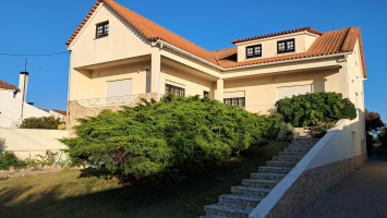 Vrijstaande woning te Mouraria, Tornada e Salir do Porto