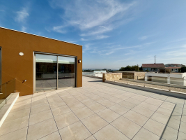 Recente nieuwbouwwoning in Serra de Bouro