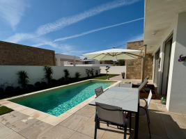 Recente nieuwbouwwoning in Serra de Bouro