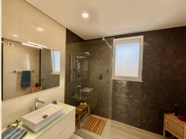 Recente nieuwbouwwoning in Serra de Bouro