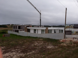 Moderne gelijkvloerse woning in Serra de Bouro