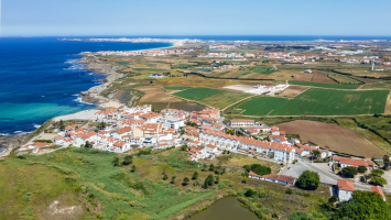 2-onder-1-kapwoning in Atouguia da Baleia, Peniche