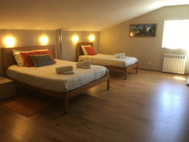 Compleet gerenoveerde authentieke hoeve, Serra do Bouro