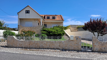 Vrijstaande woning te Mouraria, Tornada e Salir do Porto