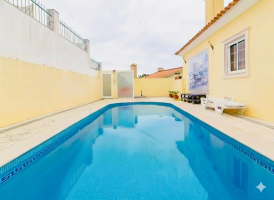 Vrijstaande villa met 1 slaapkamer-appartement in Sitío, Nazaré